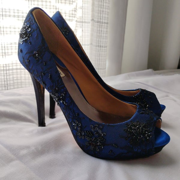 Badgley Mischka Royal Blue Lace Sequin Pumps Size 7.5 - (RUNS SMALL - Fits 6.5/7)
