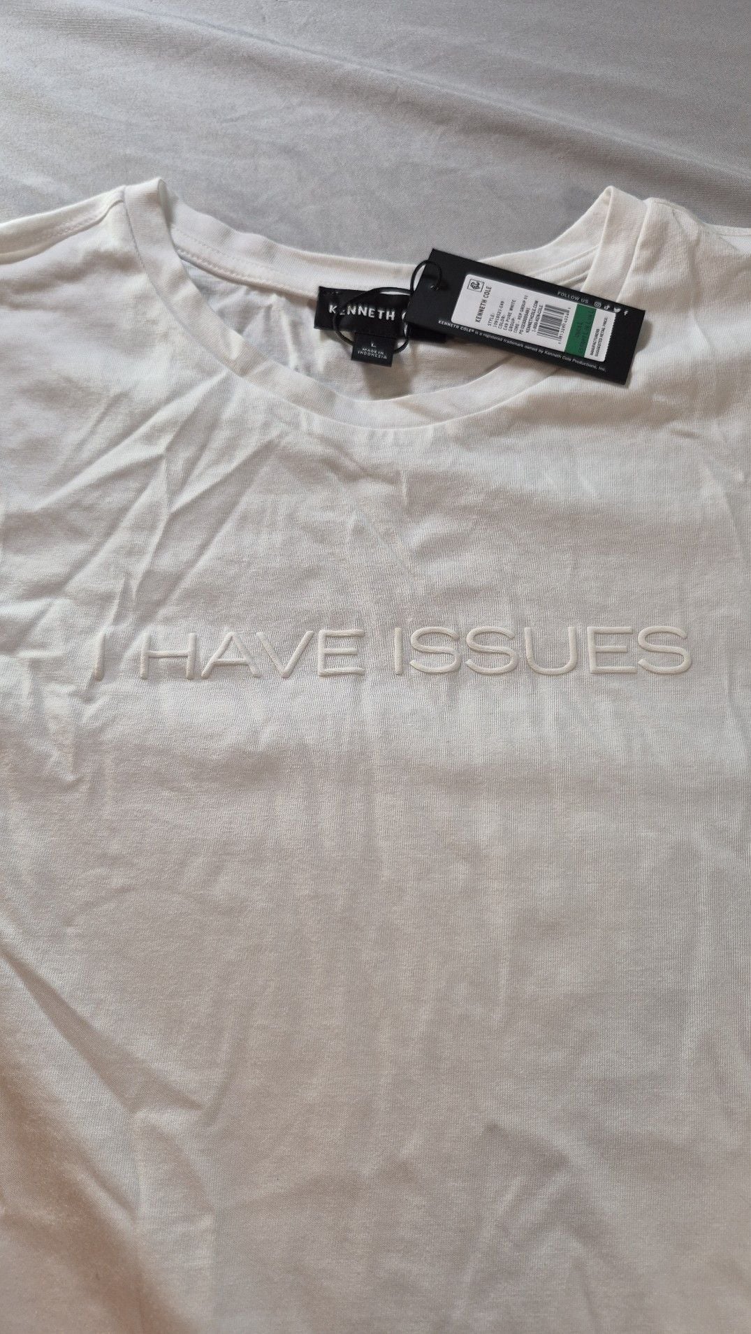 Kenneth Cole New York I HAVE ISSUES Embossed Logo T-Shirt Large 6