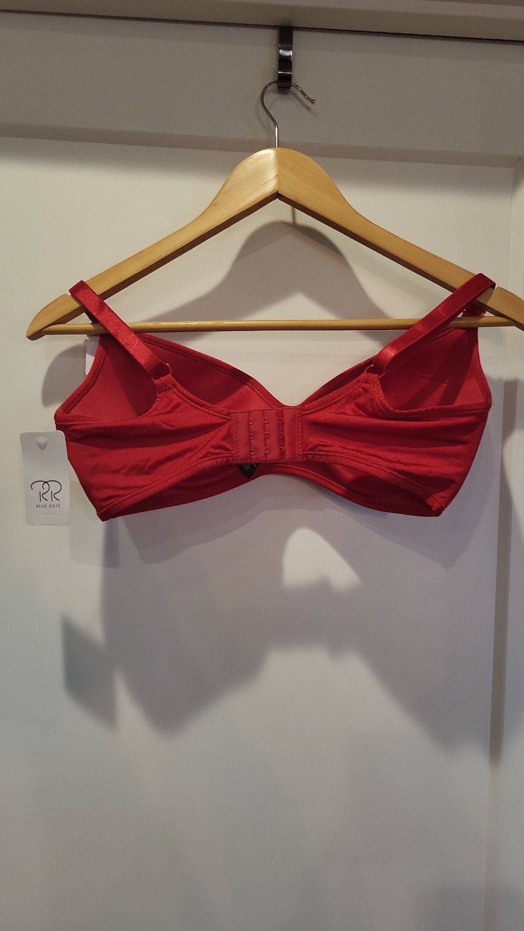 NWT René Rofé Soft Comfort Wire-Free Lightly Padded Bra Red Size 36D 3