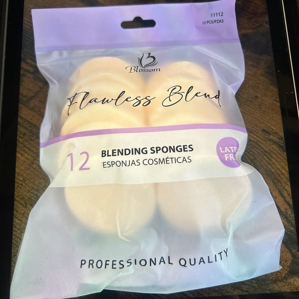 Blossom Flawless Blend 12-Piece Professional Latex-Free Blending Sponges