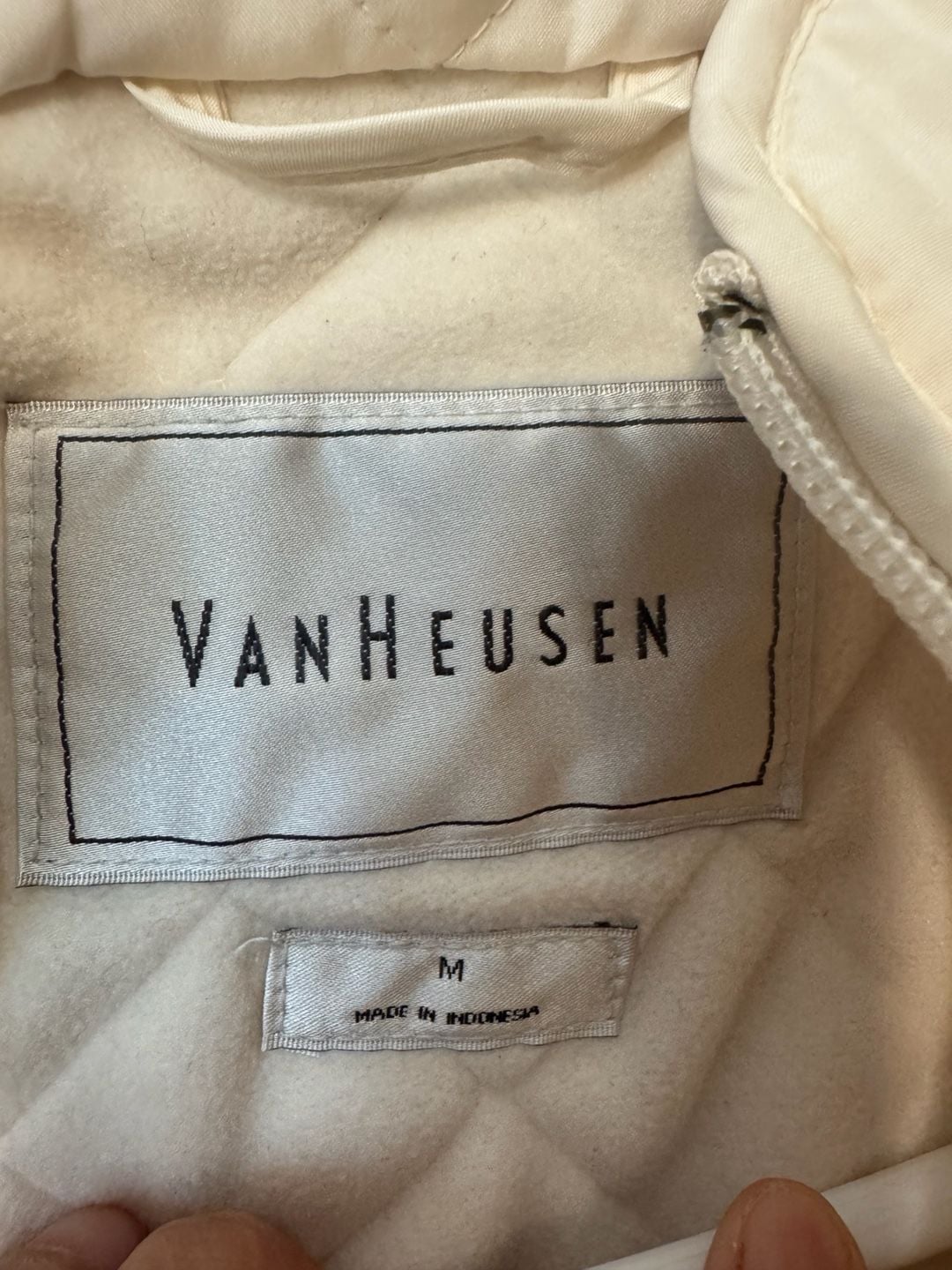 Van Heusen Women's Cream Diamond Quilted Full-Zip Vest 5
