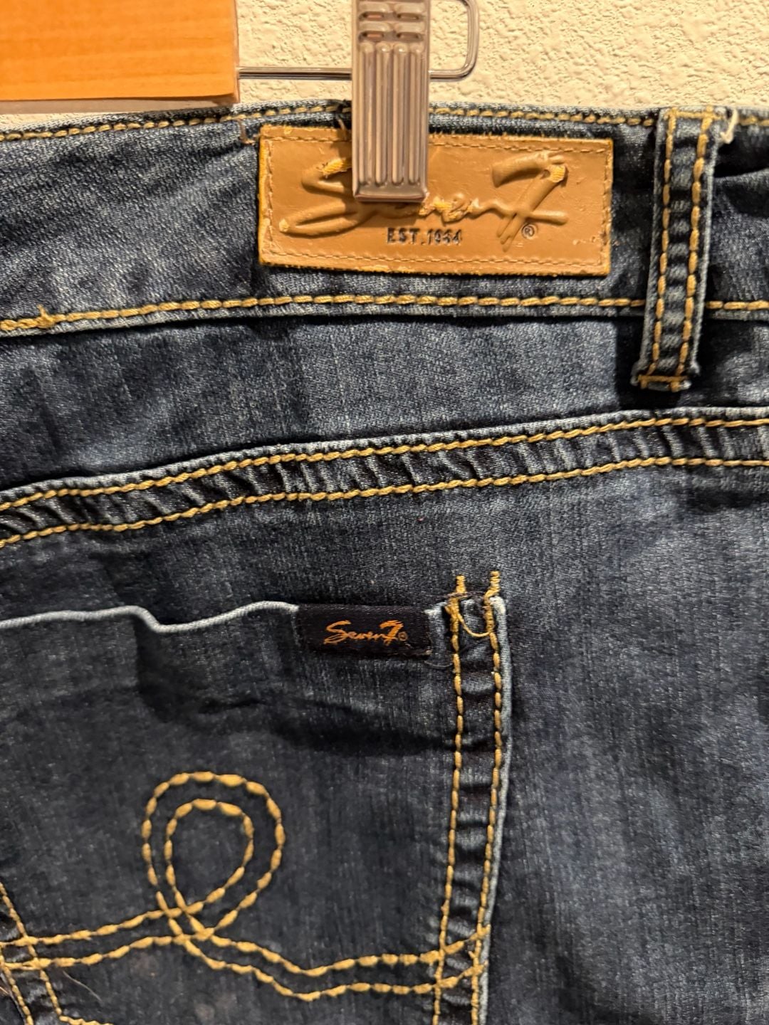 Product thumbnail 6