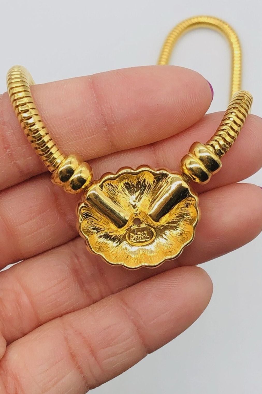 Vintage Joan Rivers Gold Tone Snake Chain Faux Pearl Pendant Necklace 3