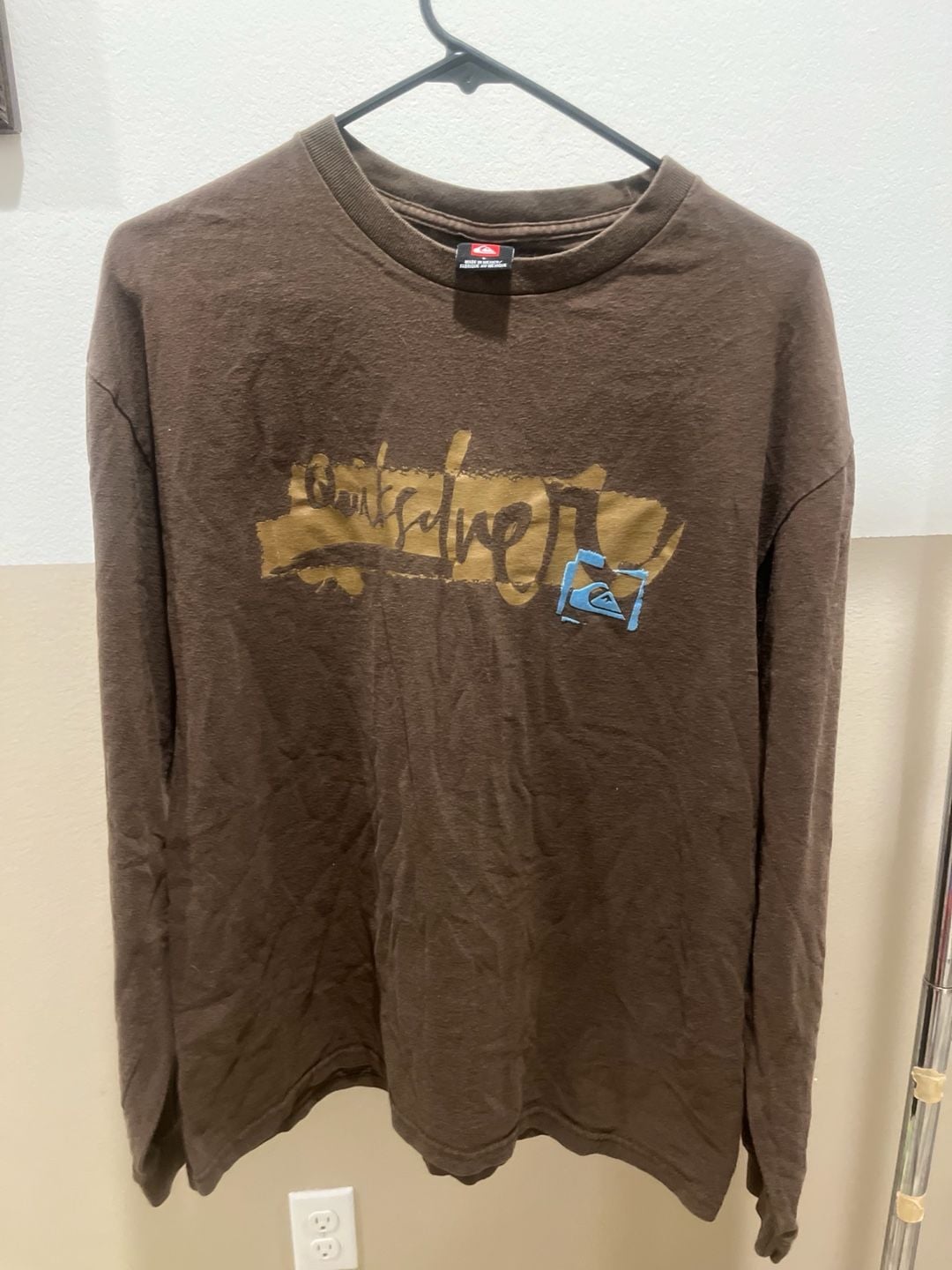 Vintage Quiksilver Brown Long Sleeve Graphic Surf Logo T-Shirt 2