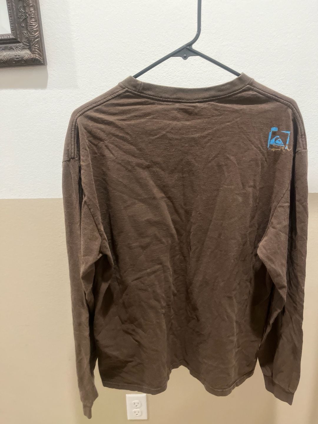 Vintage Quiksilver Brown Long Sleeve Graphic Surf Logo T-Shirt 3