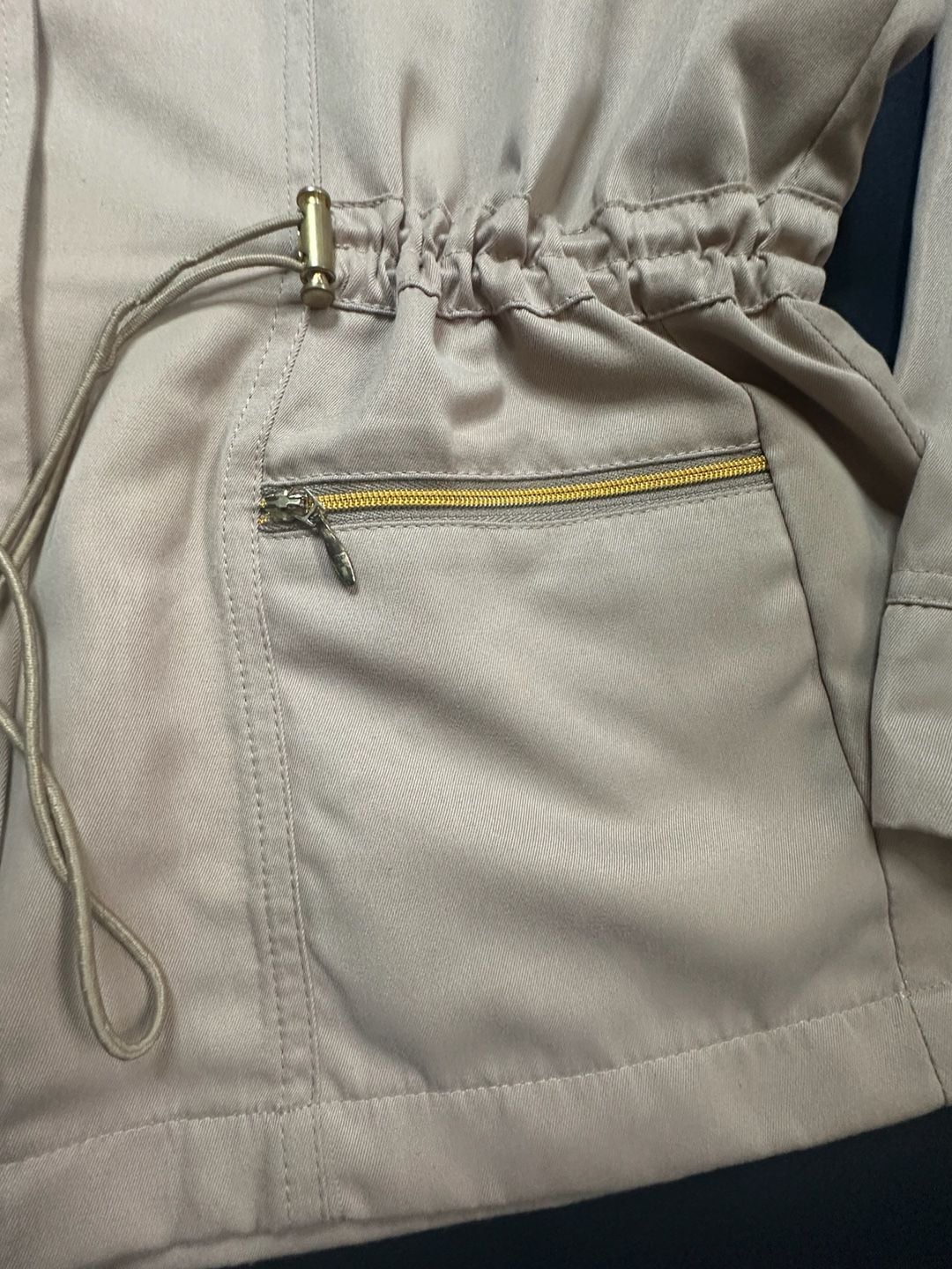 Keneth Too Beige Tan Lightweight Jacket Sz Large Cinch Waist Full Zip Mock Neck 10