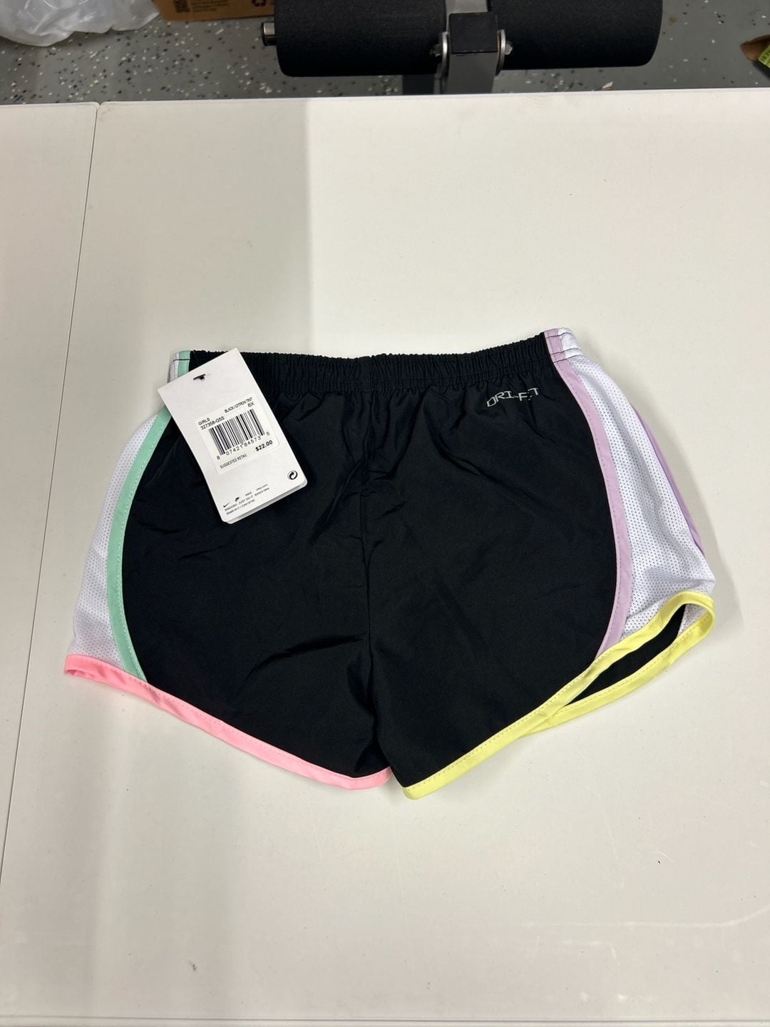 Nike Girls Dri-FIT Tempo Running Shorts Black Citron Tint Size 6X 4