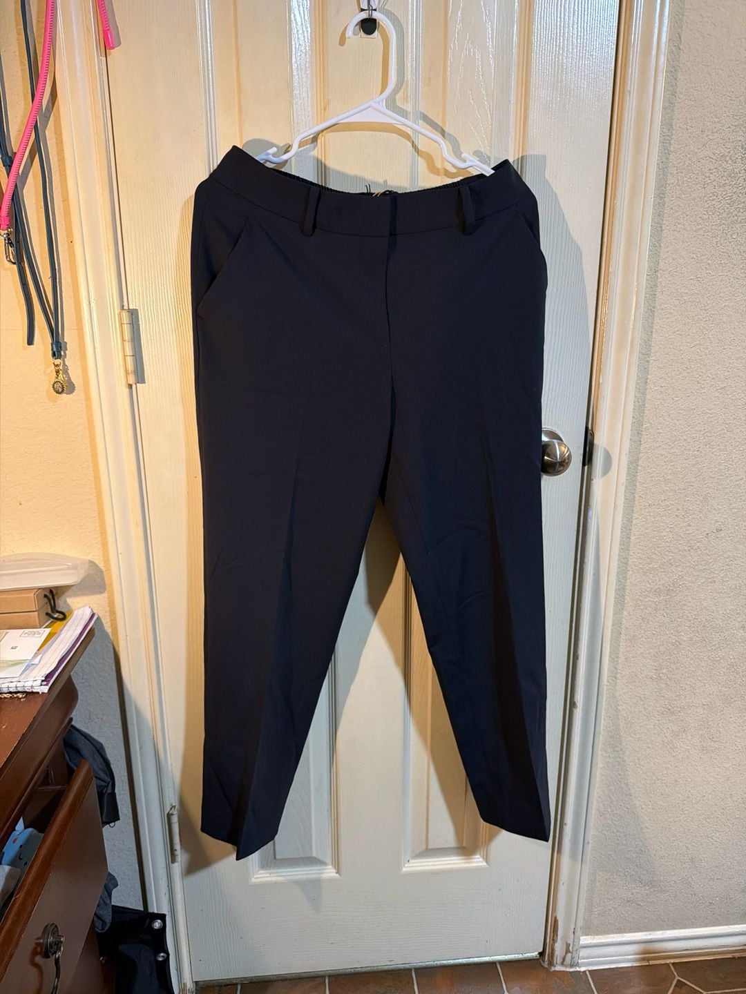 Quince Ultra-Stretch 24/7 Smart Ankle Pant in Black 2