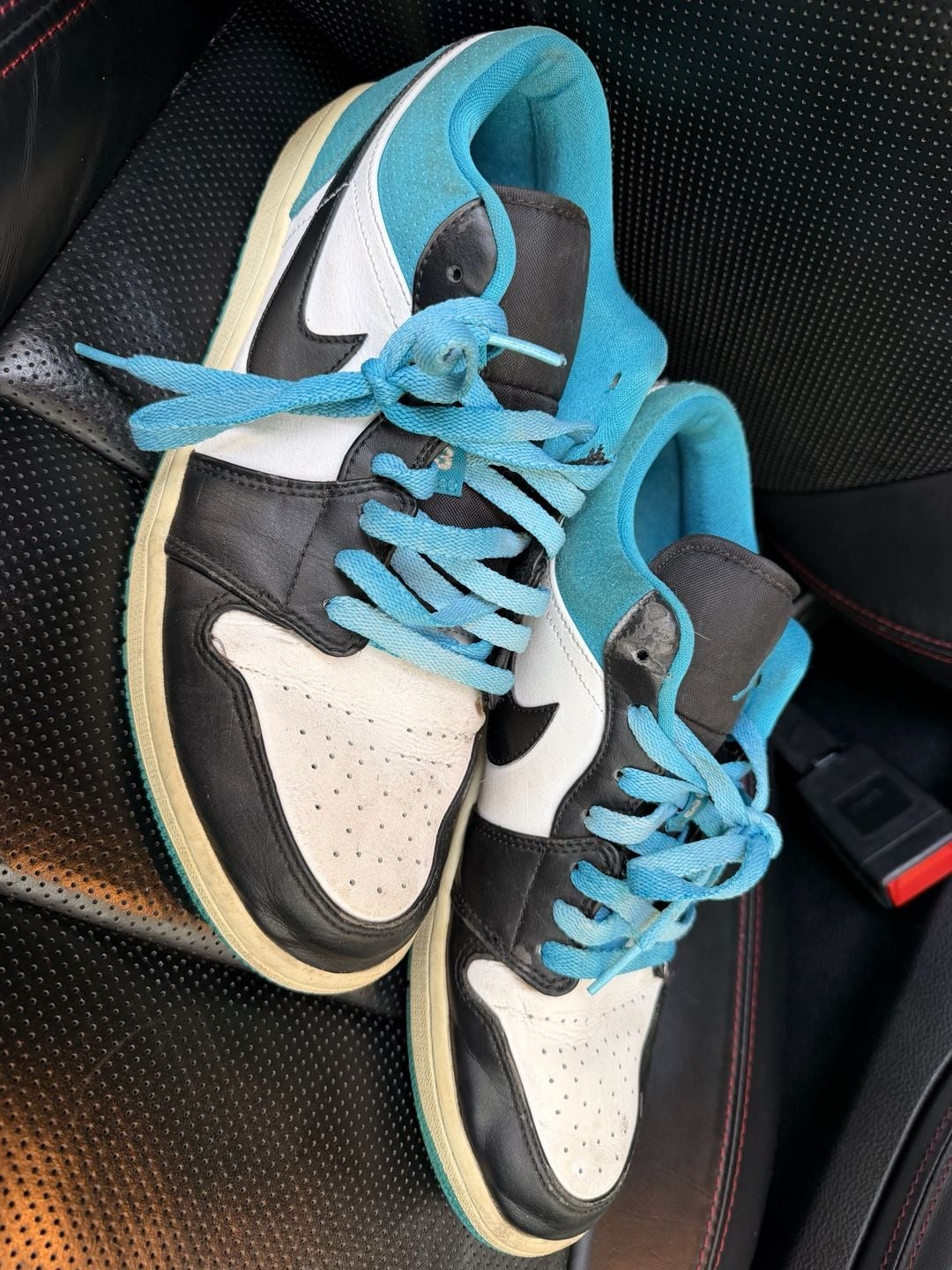 Nike Air Jordan 1 Low SE Laser Blue Black White CK3022-004 2