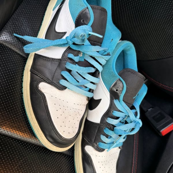Nike Air Jordan 1 Low SE Laser Blue Black White CK3022-004
