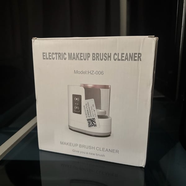 Electric Makeup Brush Cleaner Machine Model HZ-006 - Automatic USB Powered Cleaning and Drying Tool