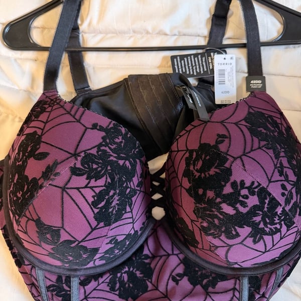 Torrid Plus Size XO Plunge Push-Up Longline Bra Flocked Spiderweb Purple