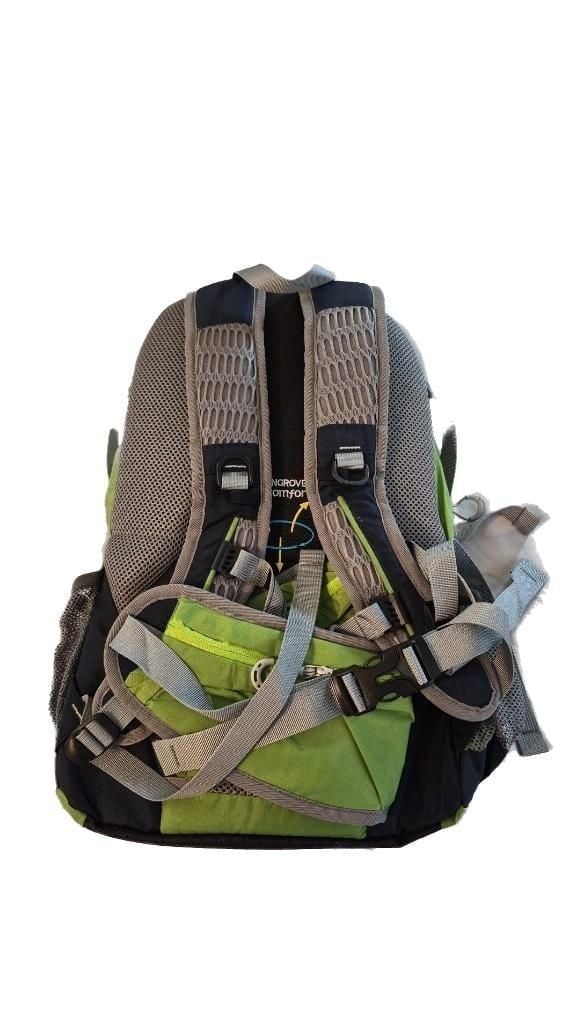 INOXTO Small Hiking Backpack with 2L Water Bladder and Large, Green 3