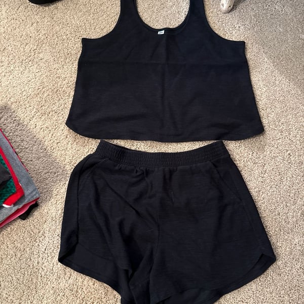 Old Navy Women's Black Textured Sleeveless Crop Top and High-Waisted Shorts 2-Piece Lounge Set
