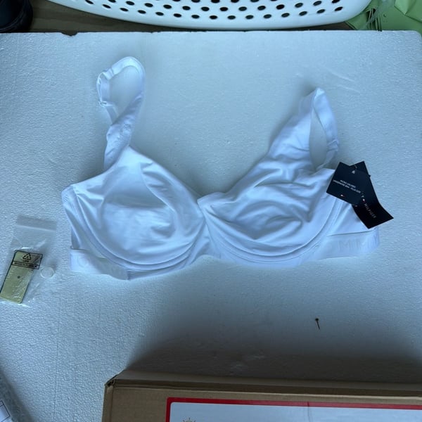 Tommy Hilfiger Micro Unlined Underwire Plus Size Bra White 38C