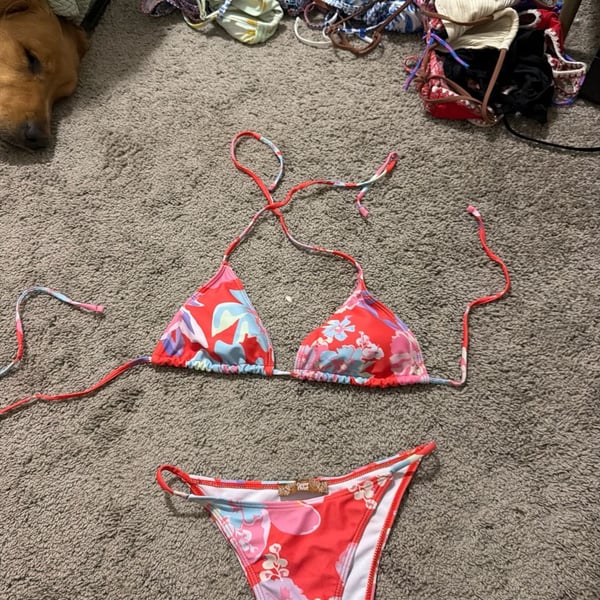 Copper Closet Red Floral Tropical Triangle Bikini Two-Piece Set