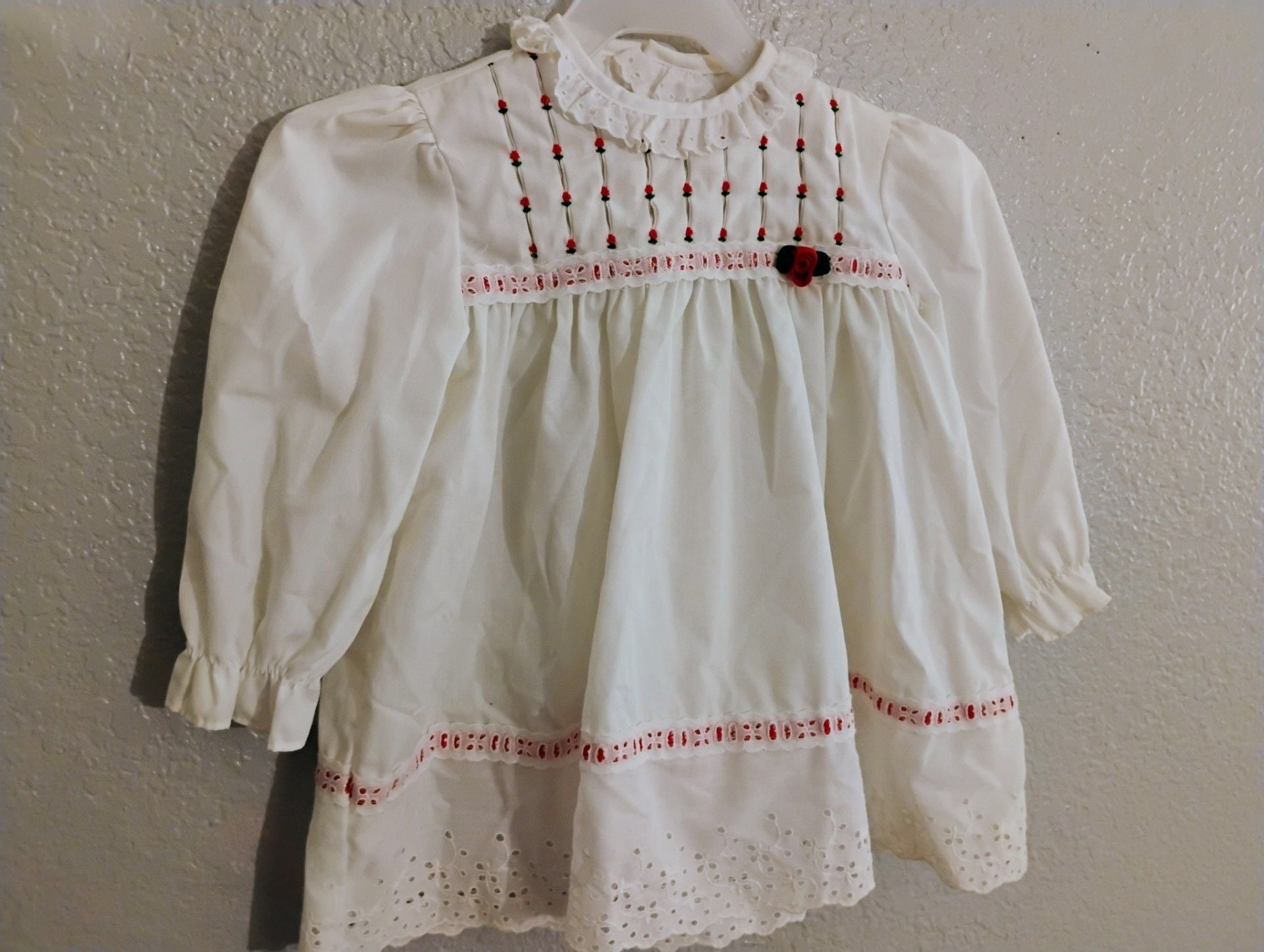 Vintage Polly Flinders Smocked Dress Rosebud Embroidery 2T 2