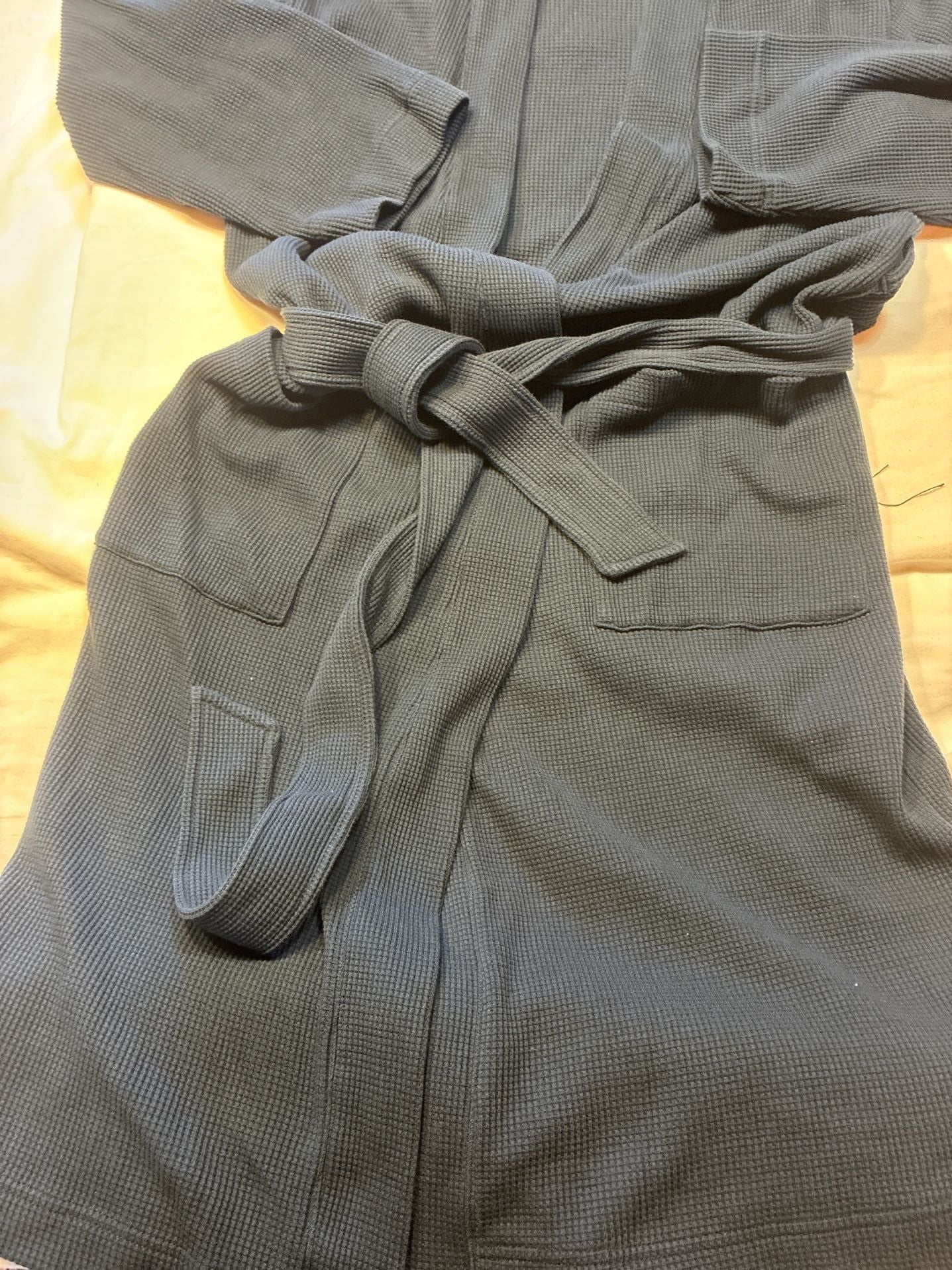 L.L.Bean Men's Waffle-Knit Robe in Dark Gray 2