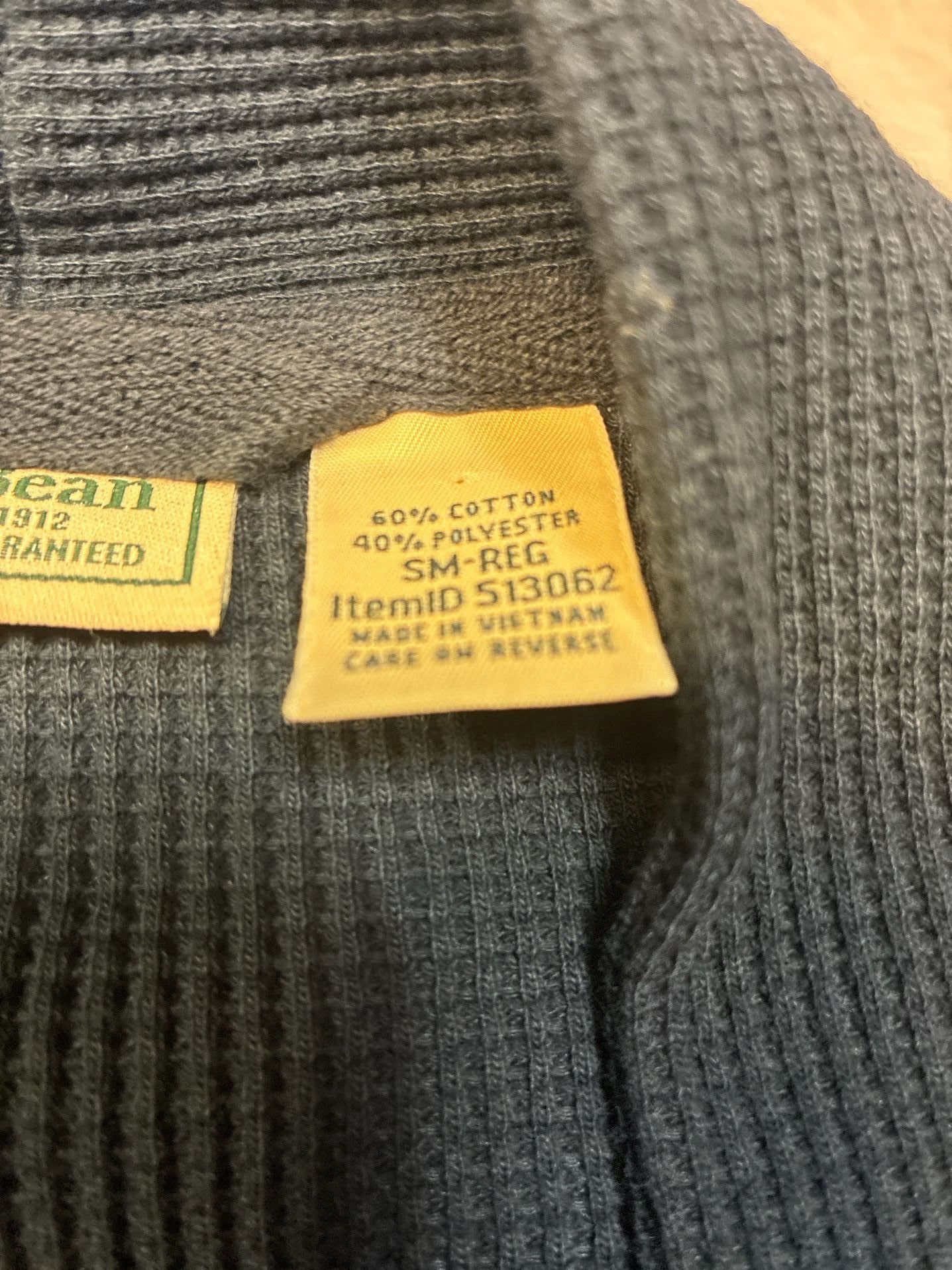 L.L.Bean Men's Waffle-Knit Robe in Dark Gray 8