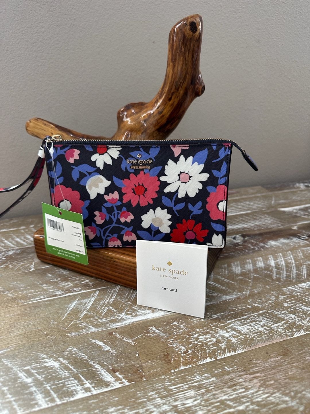 Kate Spade New York Cameron Street Daisy Leila Floral Wristlet 4