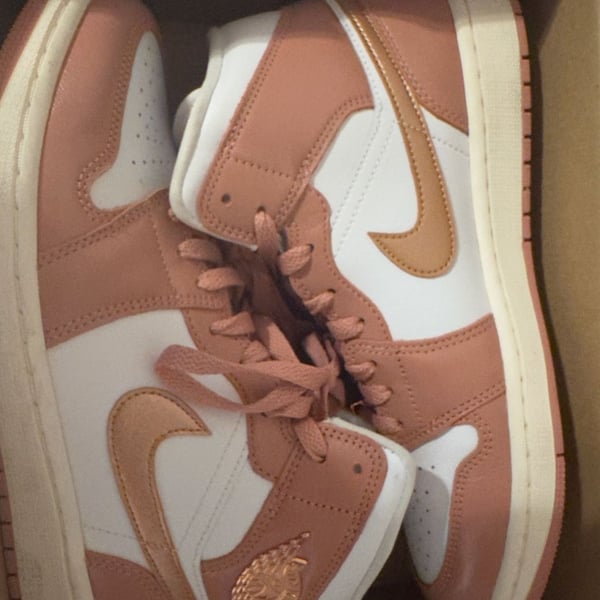 Nike Air Jordan 1 Mid SE Women's Red Stardust/Metallic Copper FB9892-670