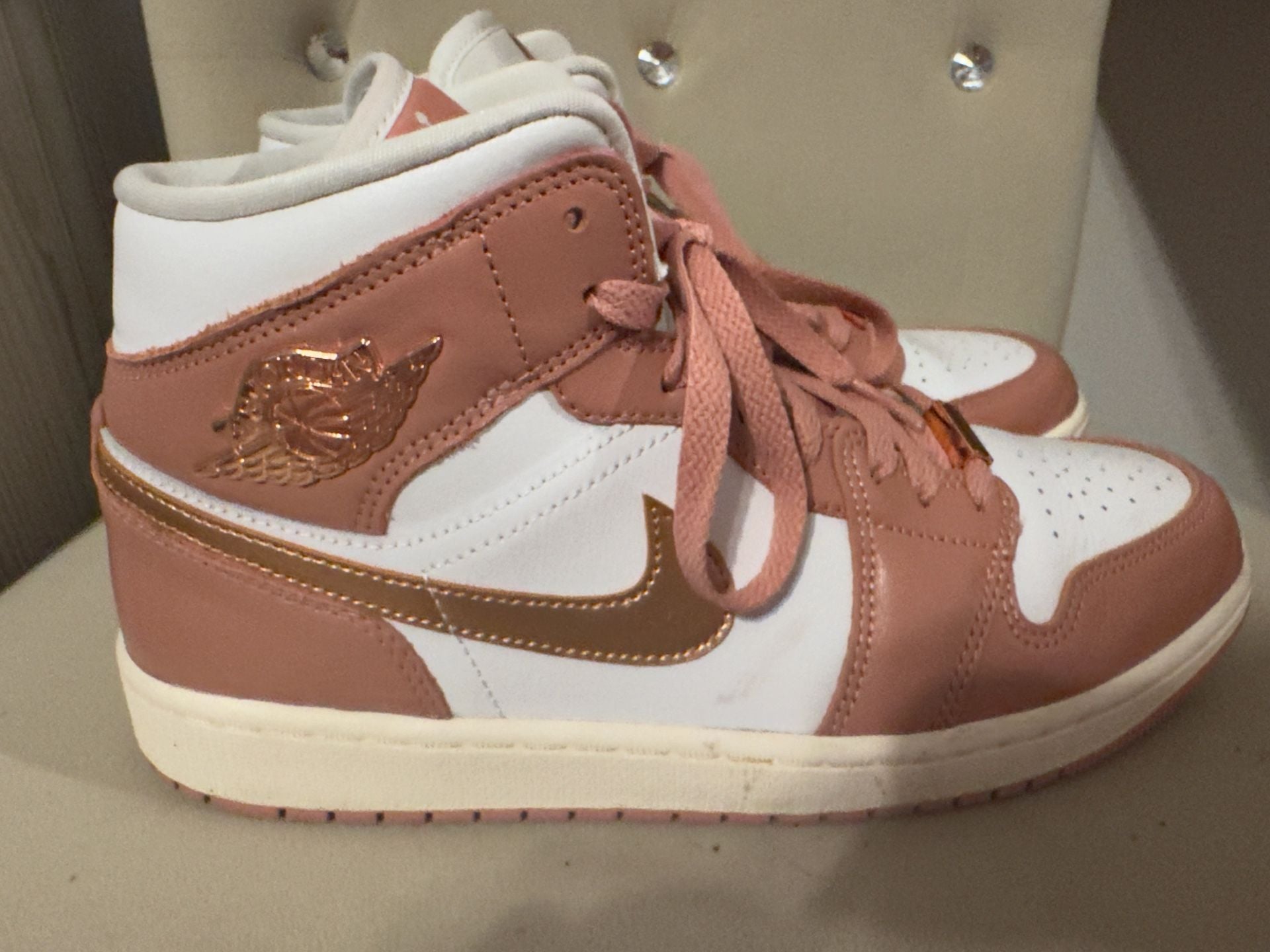 Nike Air Jordan 1 Mid SE Women's Red Stardust/Metallic Copper FB9892-670 4
