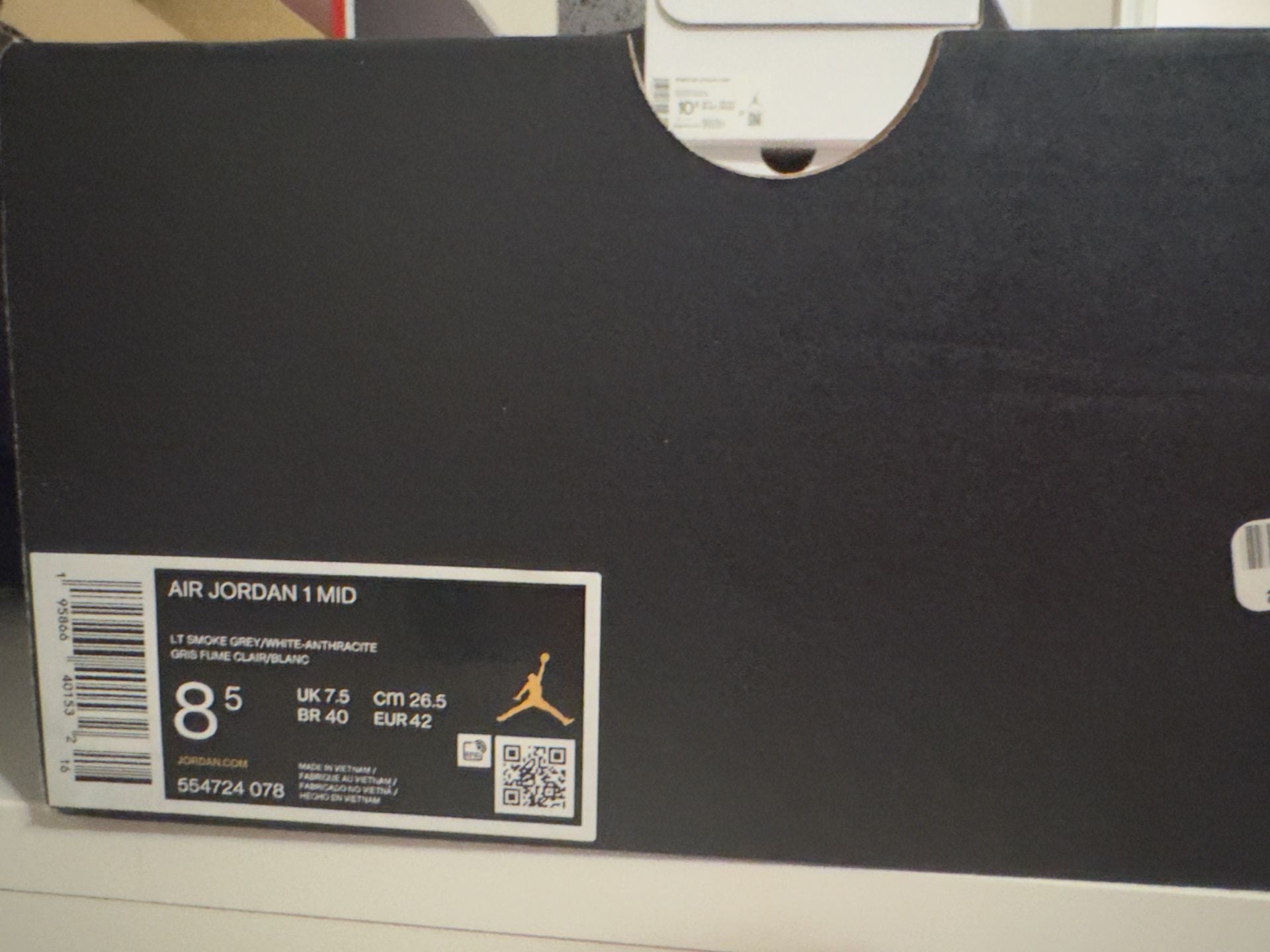 Air Jordan 1 Mid Light Smoke Grey Anthracite 554724-078 6