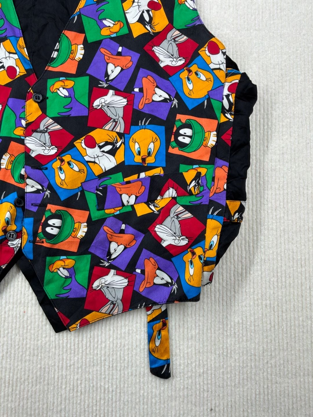 Vintage 1994 Looney Tunes Mania 100% Silk Vest Size L/XL  9
