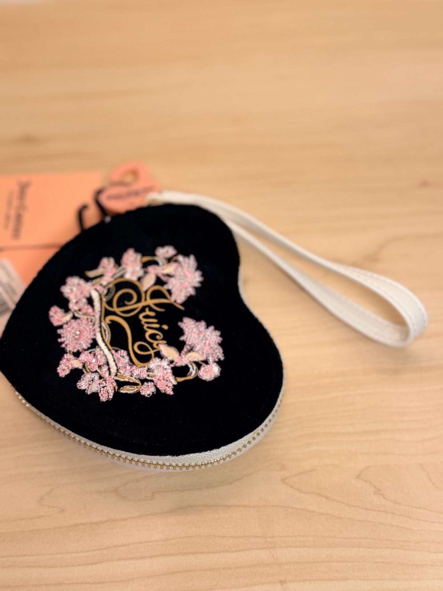 Juicy Couture Juicy In Bloom Heart ZA Coin Purse Wristlet Liquorice Black Velour 6