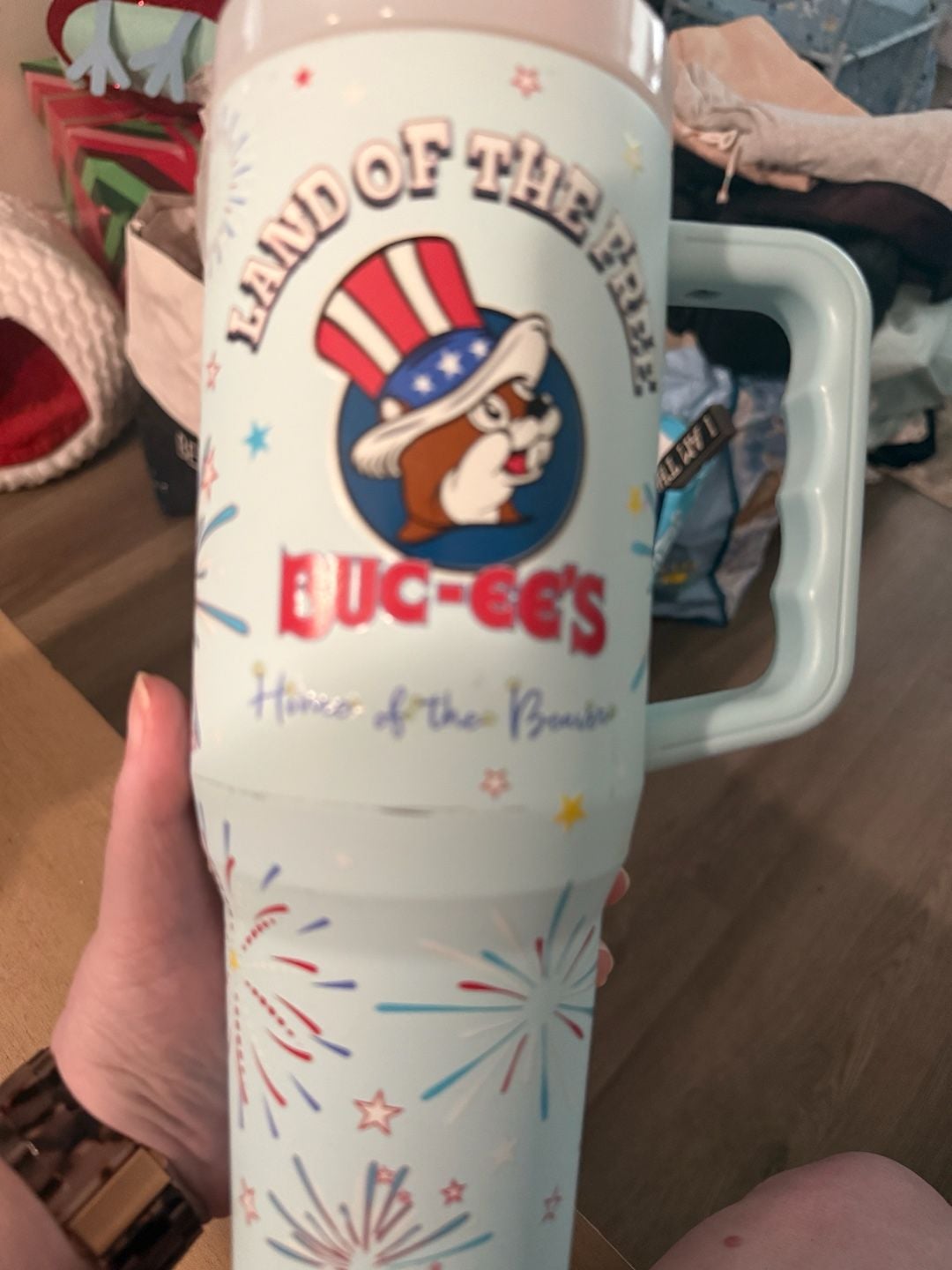 Buc-ee's 2024 Patriotic Glow in the Dark 40oz Yukon Tumbler with Handle 1