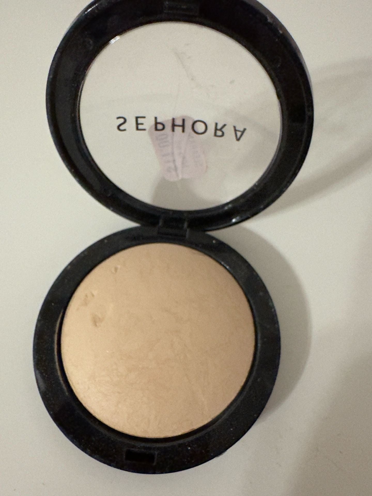 Wet n Wild Bare Focus Clarifying Finishing Powder + Sephora Baked Face Compact 4