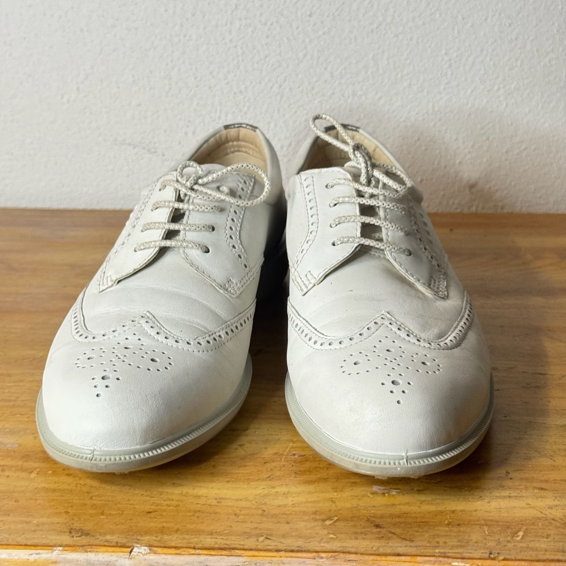 ECCO Womens Classic Hybrid Hydromax Wingtip Golf Shoes White Leather Size US 10 5
