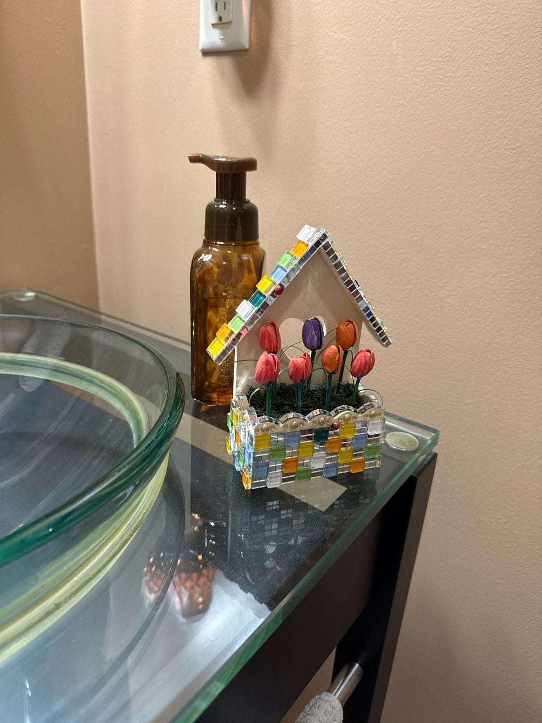 Handcrafted Glass Mosaic Birdhouse with Artificial Tulips and Heart Cutout Floral Decor 4