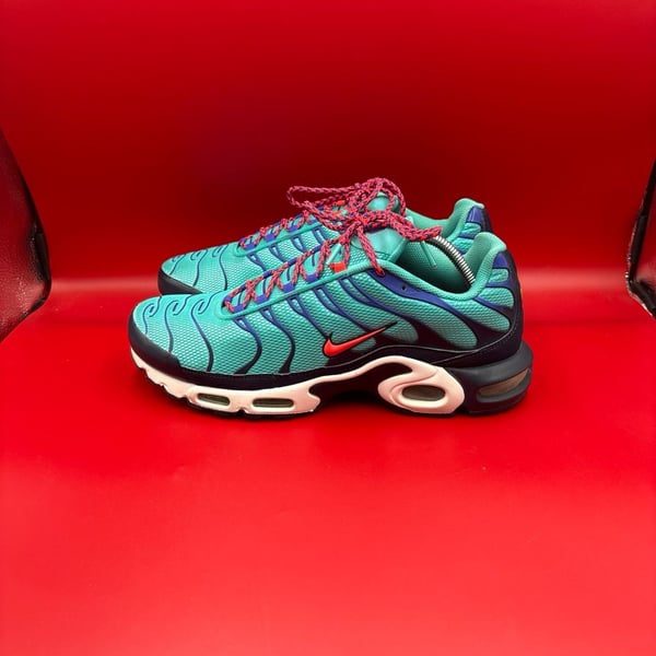 Nike Air Max Plus 'Discover Your Air' Hyper Jade AV7940-300