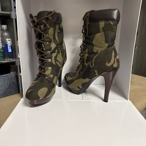 ShoeDazzle Jacelyn Camouflage Lace-Up Stiletto Platform Booties