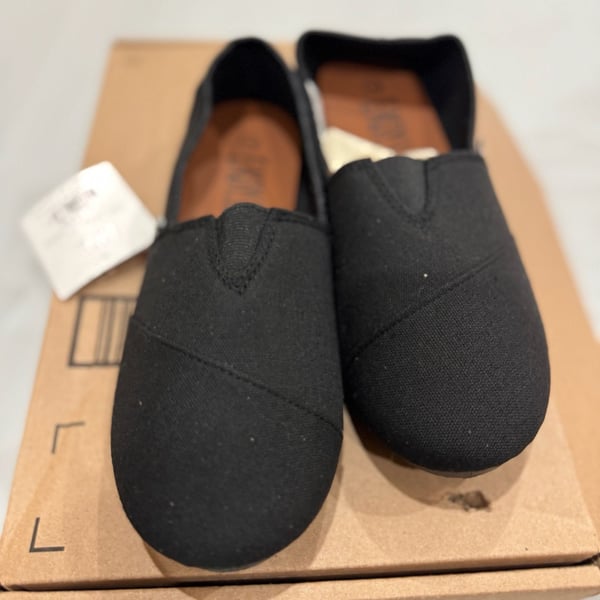 EasyUSA Women's Black Canvas Alpargata Slip-On Shoes