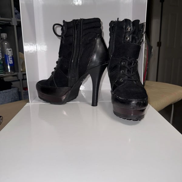 Jennifer Lopez Tiempo Black High Heel Platform Lace Up Ankle Booties