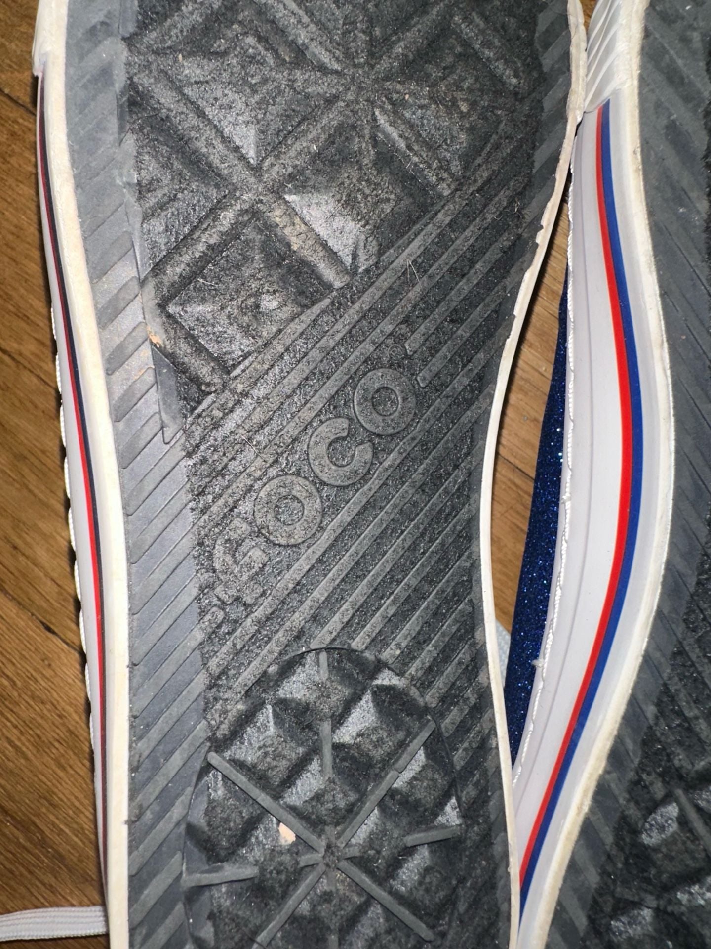 FOCO Women's Buffalo Bills Blue Glitter Low Top Canvas Sneakers Size 9 7