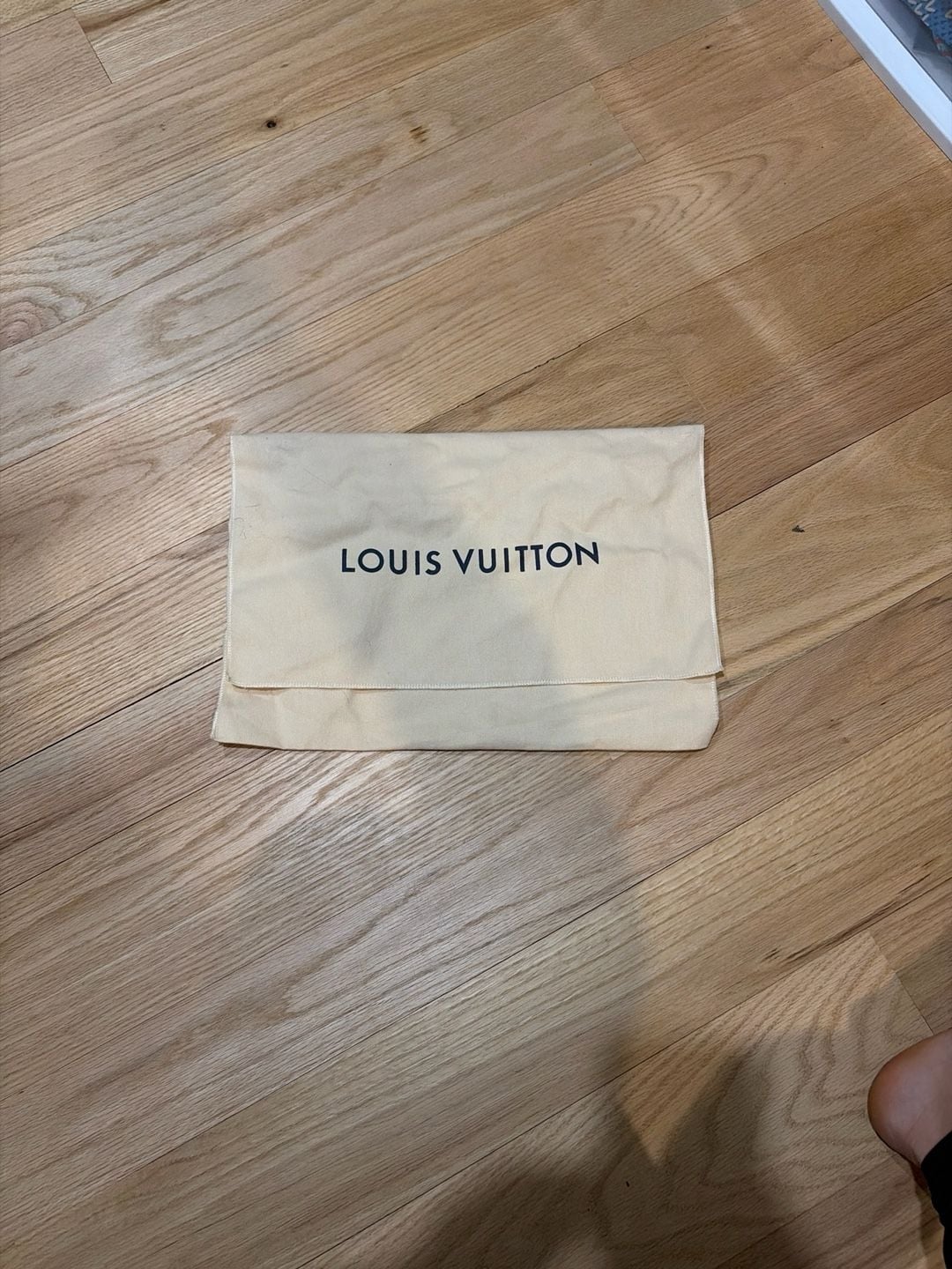Authentic Louis Vuitton Cotton Envelope Dust Bag with Flap 1