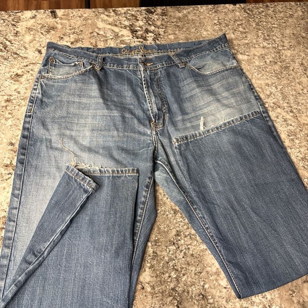 Chip & Pepper Men's Distressed Relaxed Straight Blue Jeans 40x30