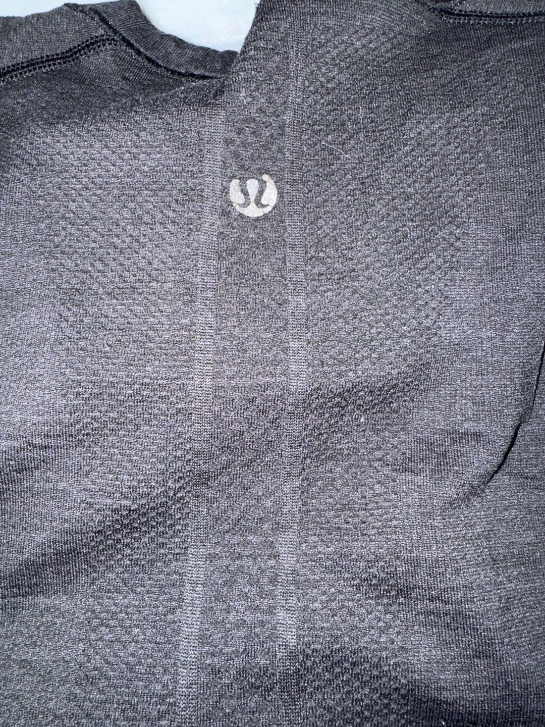 Lululemon Swiftly Tech Long-Sleeve Shirt Crewneck in Black 10