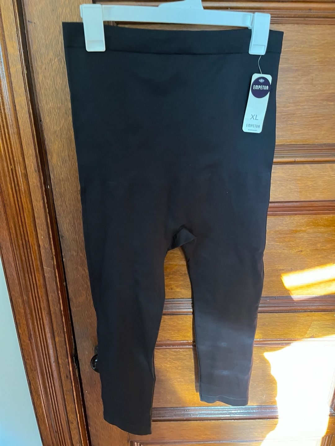 Empetua High-Waisted Shaping Capri Leggings Black Size XL 2