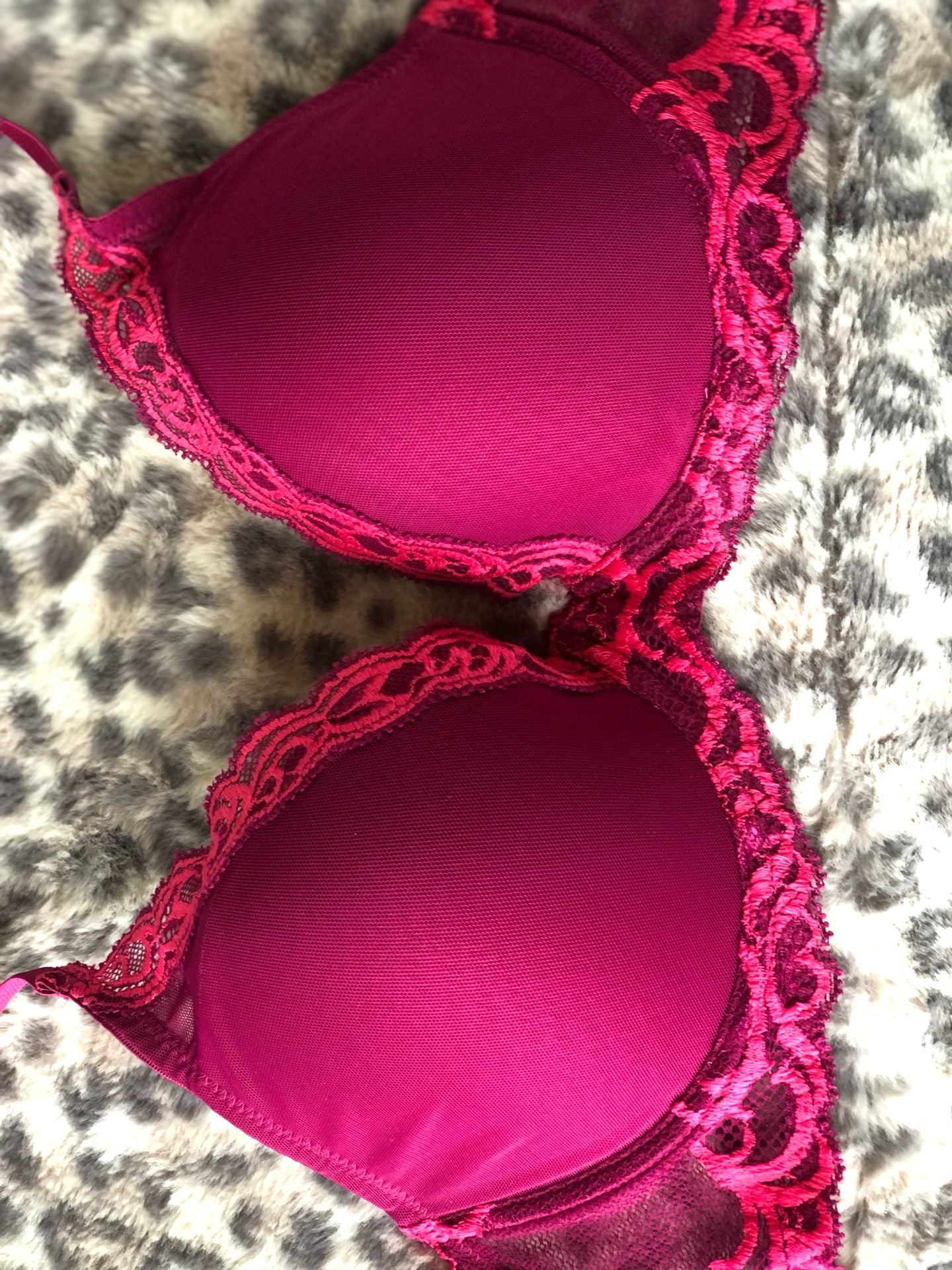 Lot of 2 Natori Bras: Feathers Lace Contour Plunge & Pure Luxe Custom Coverage Support 4