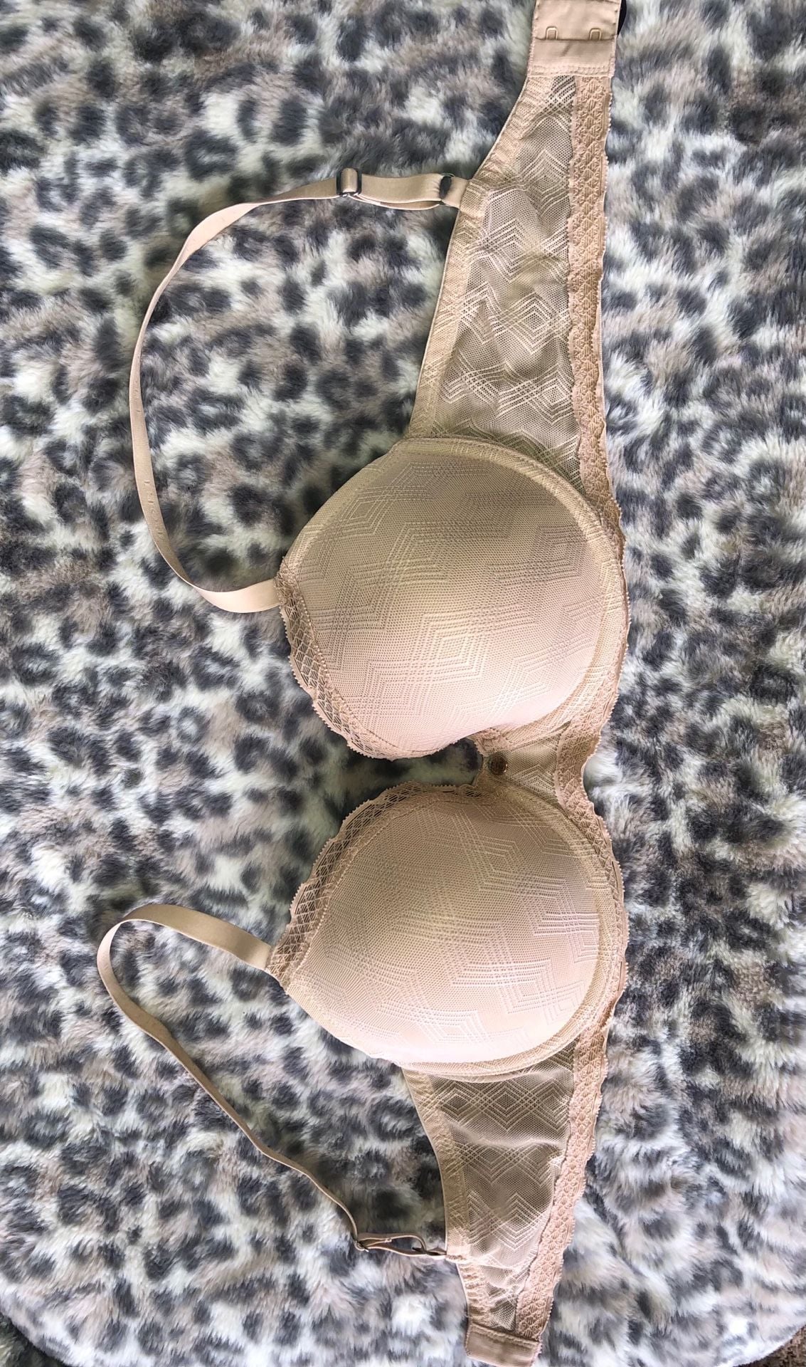 Lot of 2 Natori Bras: Feathers Lace Contour Plunge & Pure Luxe Custom Coverage Support 12