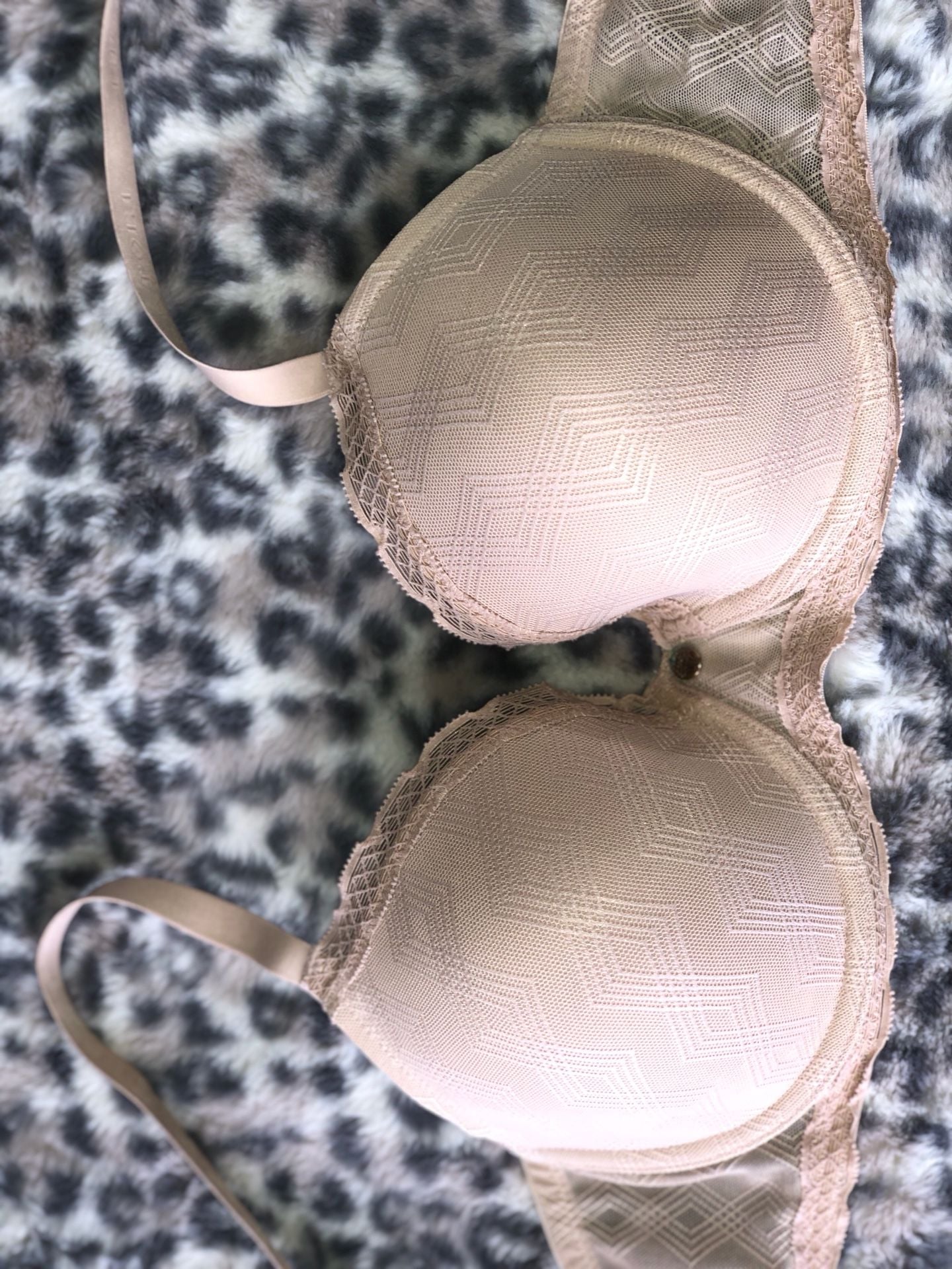Lot of 2 Natori Bras: Feathers Lace Contour Plunge & Pure Luxe Custom Coverage Support 13