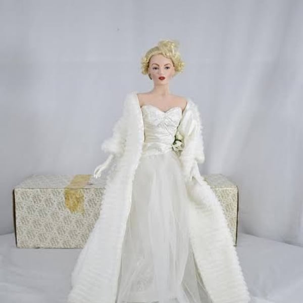Franklin Mint 20" Marilyn Monroe All About Eve Porcelain Doll