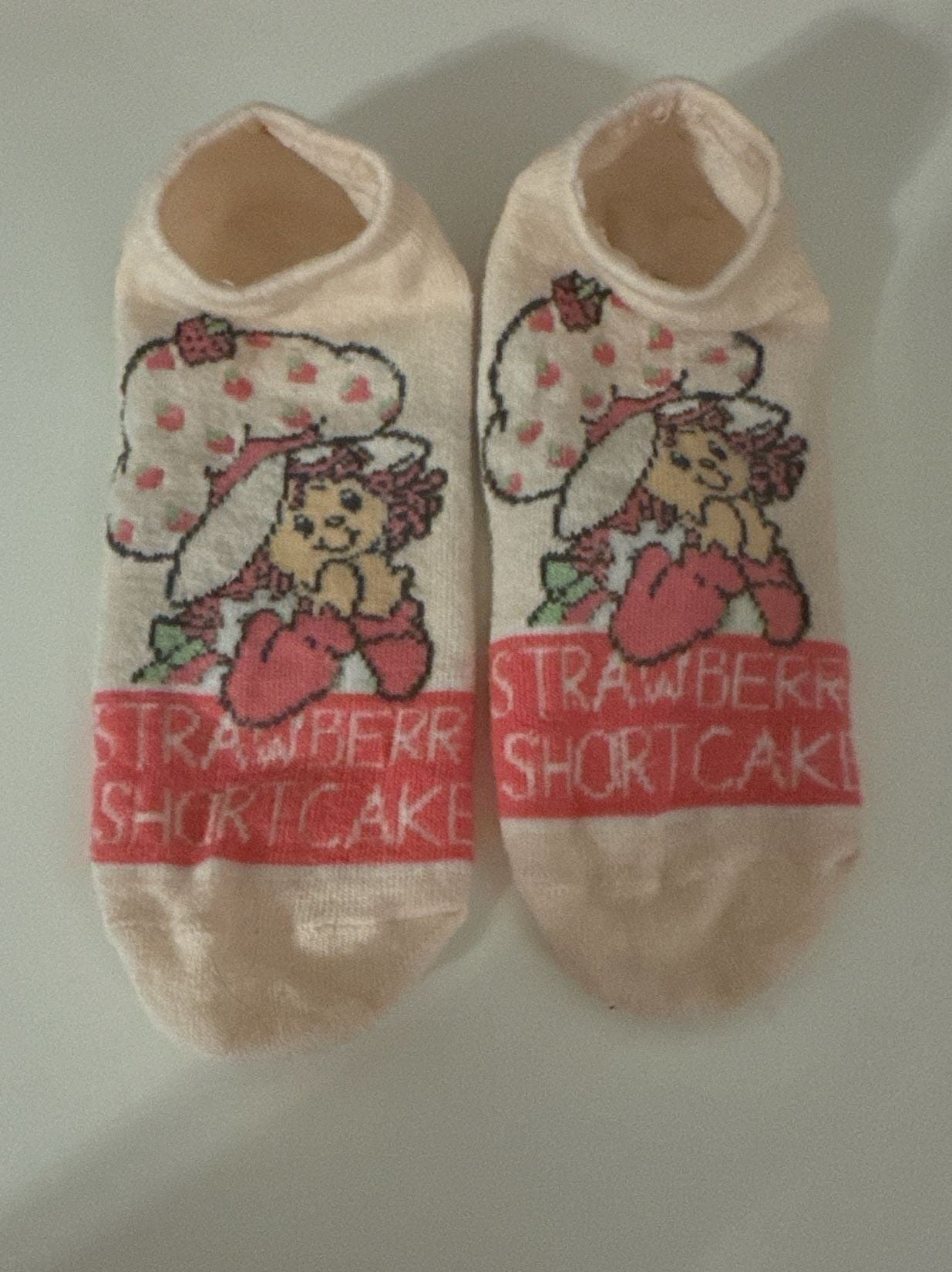 Strawberry Shortcake Ankle Socks Lot - 5 Pairs, Custard Cat & Strawberry Designs 4