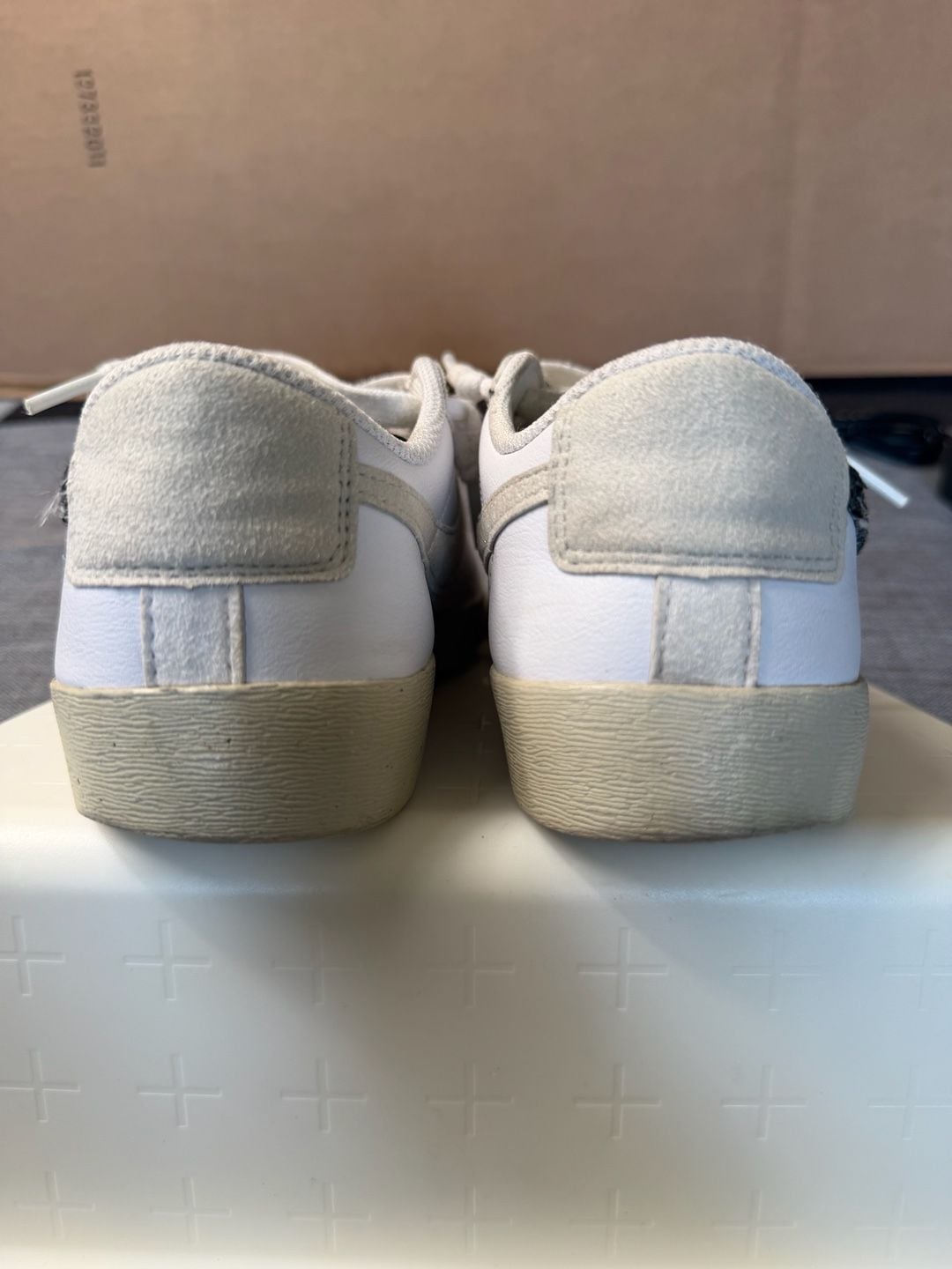 Nike Blazer Low SE Recycled Wool Pack White Black DA4934-100 Women's 7.5 5