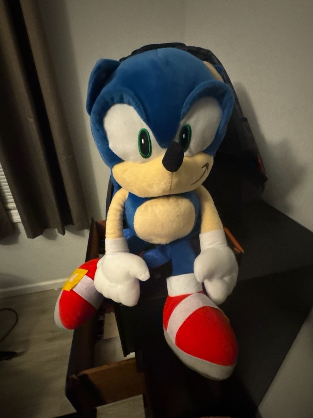Sonic the Hedgehog 17 Inch Plush Character Backpack 1