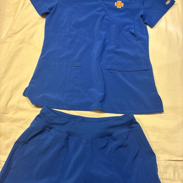 Dickies EDS Essentials Royal Blue Scrub Set Small
